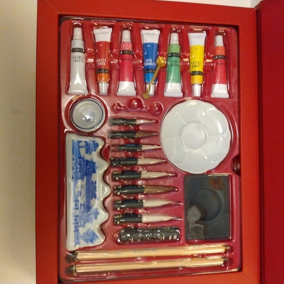 Vintage Chinese brush painting kit. Never used. - Picture 3 of 3